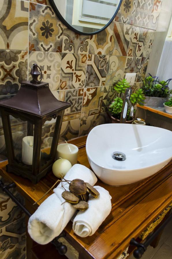 Ingrosso House Bed & Breakfast Лече Екстериор снимка