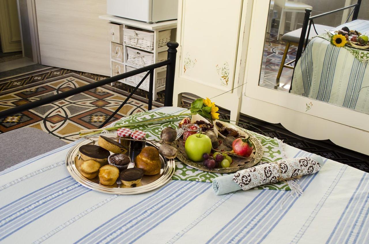 Ingrosso House Bed & Breakfast Лече Екстериор снимка