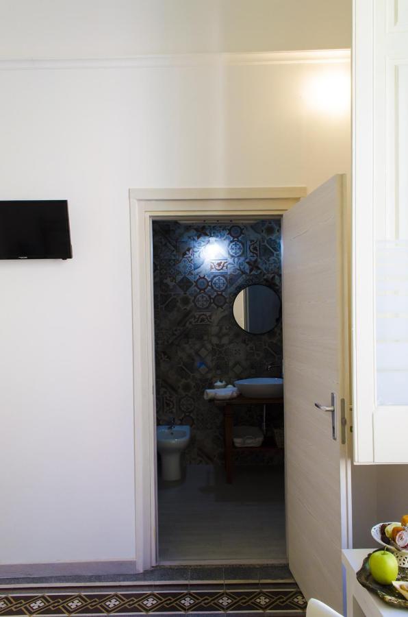 Ingrosso House Bed & Breakfast Лече Екстериор снимка