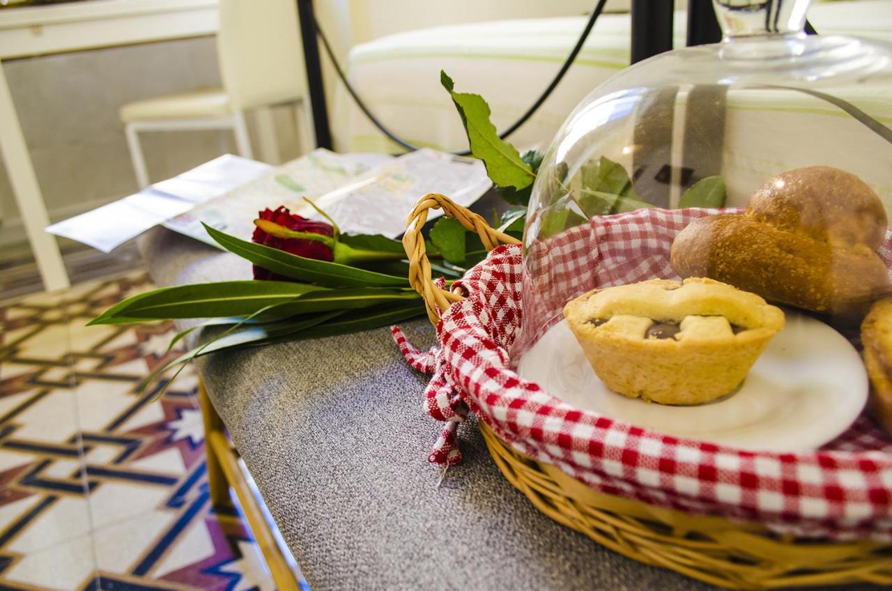 Ingrosso House Bed & Breakfast Лече Екстериор снимка