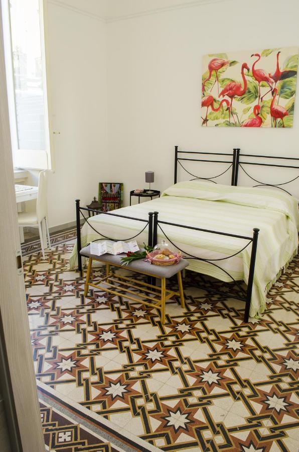 Ingrosso House Bed & Breakfast Лече Екстериор снимка